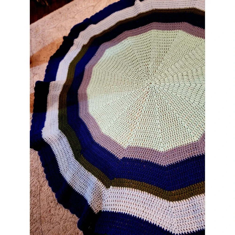 Beautiful Crocheted Blanket Round With Colorful Blue Pattern 58in In Diameter